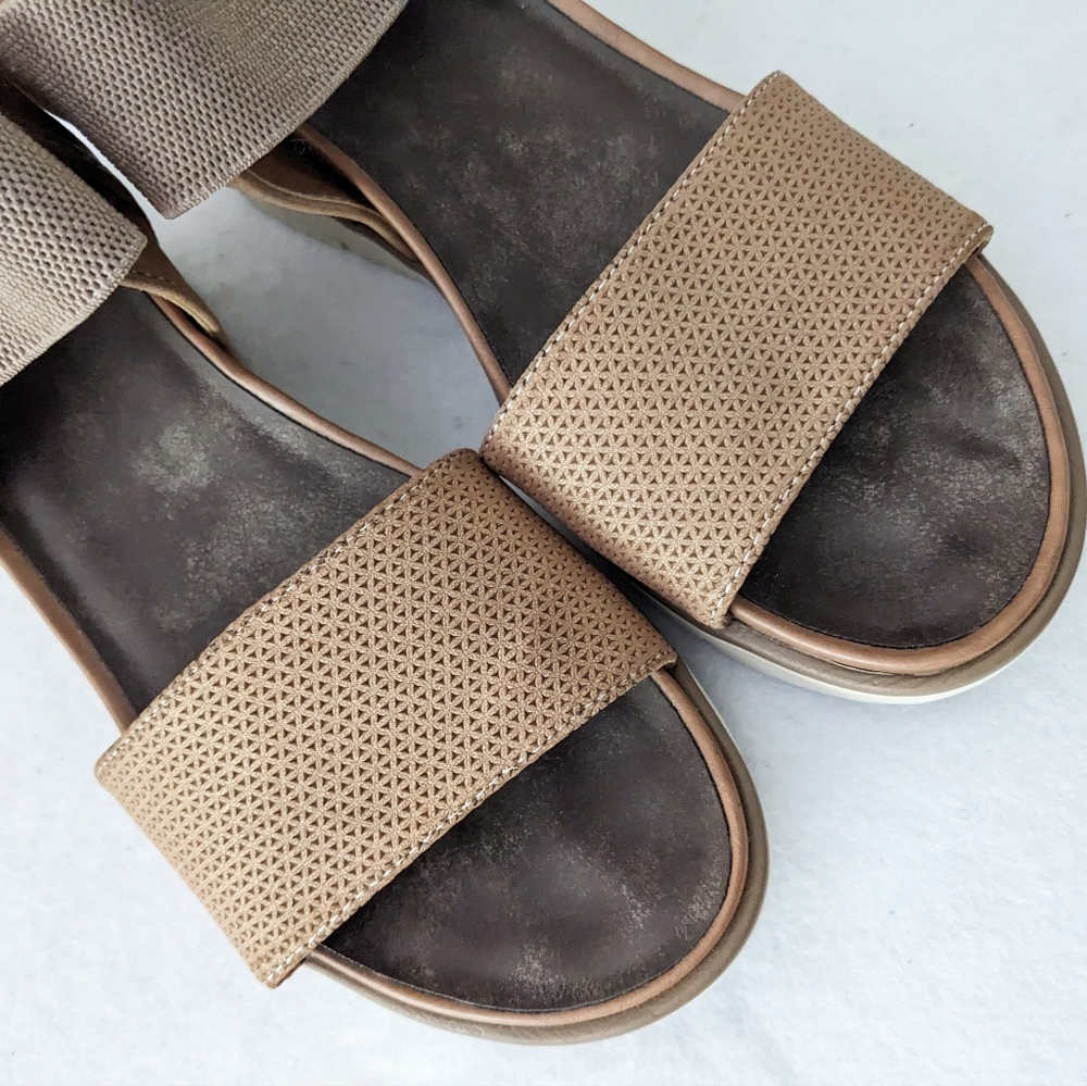 Women's Tan Wedge Sandals with Elastic Strap - Picture 9 of 11